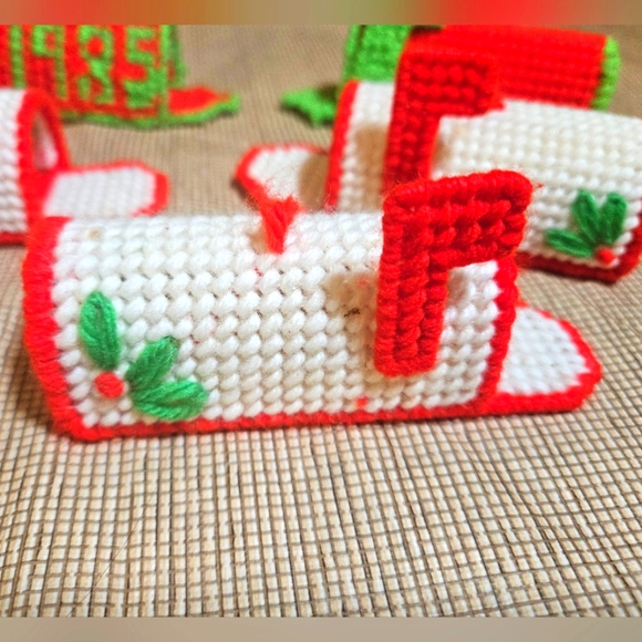 VTG 80’s Cross-stitch yarn Handmade lot Holiday Mailbox Christmas Tree Ornaments - Picture 2 of 10